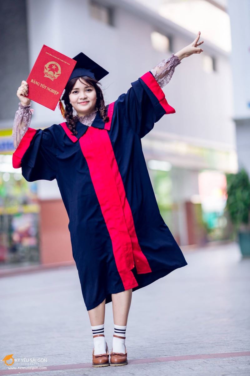 Áo tốt nghiệp tiểu học HCM